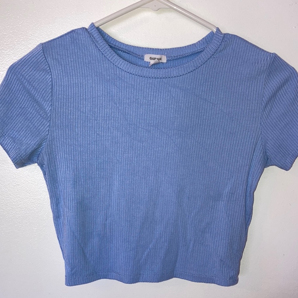 Ribbed cropped tee